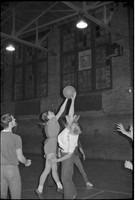 00557b16